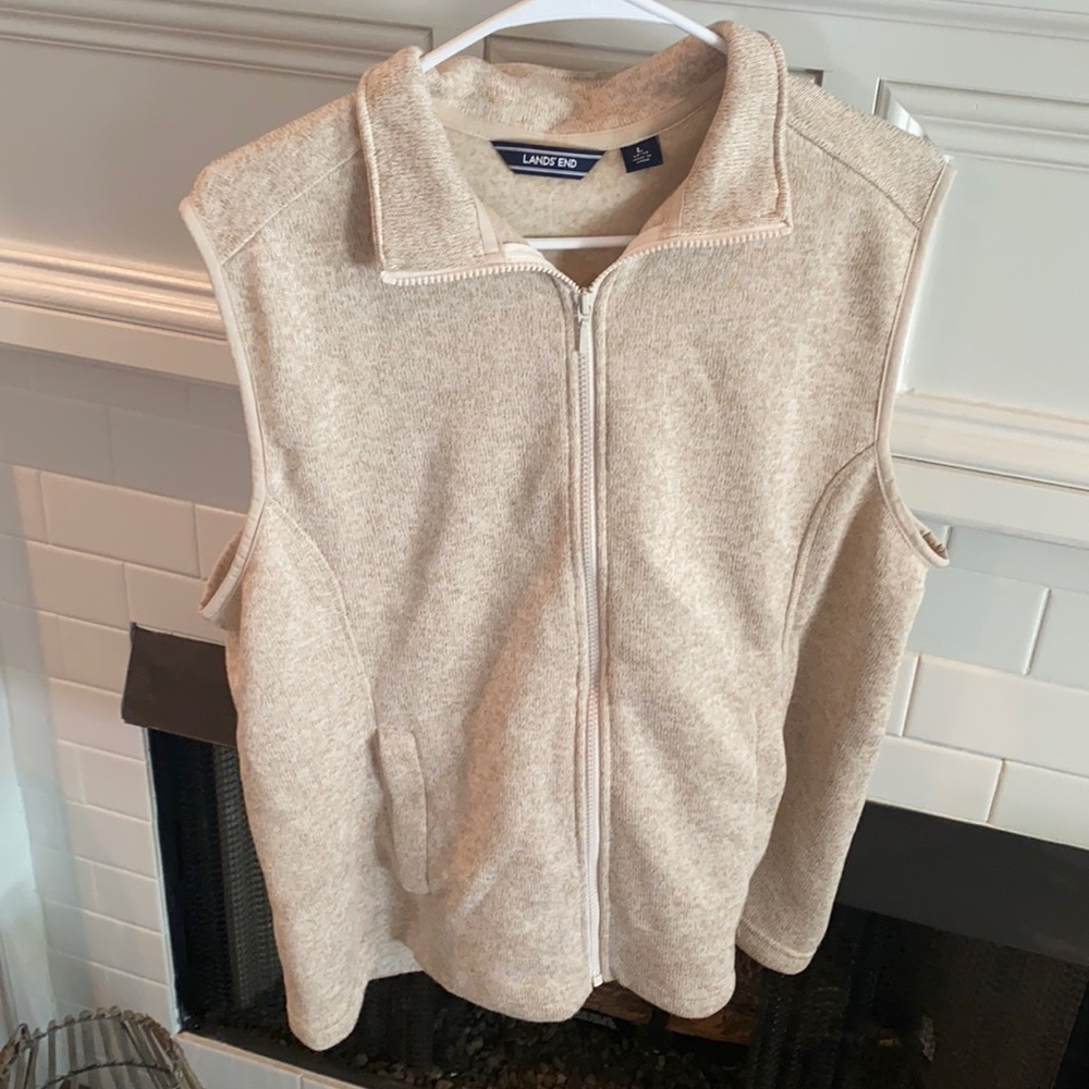 Lands End neutral-toned zip sweater vest sz L